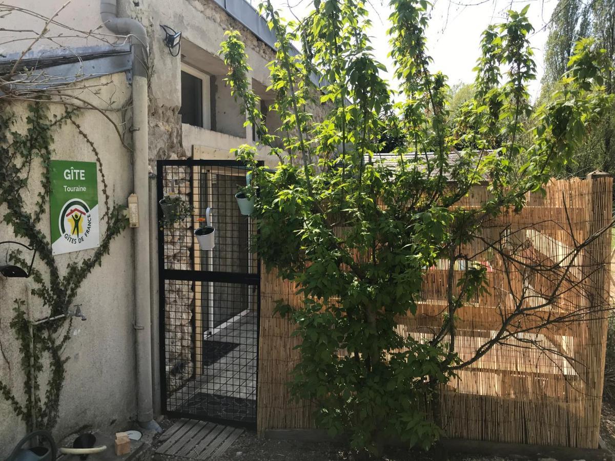 La Marelle Avrillé-les-Ponceaux Exterior foto