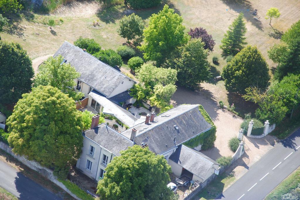 La Marelle Avrillé-les-Ponceaux Exterior foto