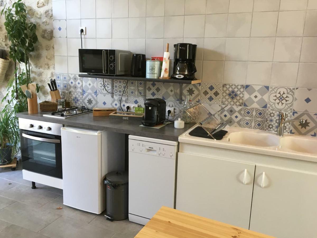 La Marelle Avrillé-les-Ponceaux Exterior foto